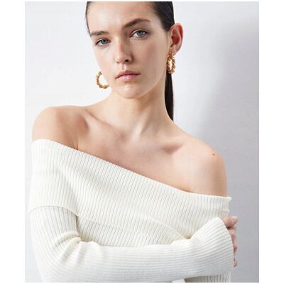 Inny producent SWETER DAMSKI WISKOZOWY PRĄŻKOWANY Z DEKOLTEM HISZPANKA L 5GA* Inny producent SWETER DAMSKI WISKOZOWY PRĄŻKOWANY Z DEKOLTEM HISZPANKA L 5GA*