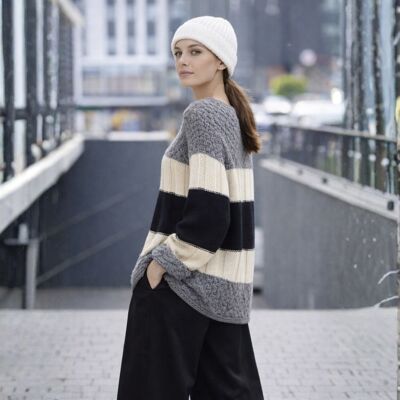 PINK BOX Sweter Damski Włoski w Paski Oversize Szary Biały One Size PINK BOX Sweter Damski Włoski w Paski Oversize Szary Biały One Size