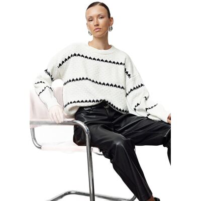 Inny producent TRENDYOL BIAŁY SWETER DAMSKI Z CZARNYM WZOREM LUŹNY FASON M 5EA* Inny producent TRENDYOL BIAŁY SWETER DAMSKI Z CZARNYM WZOREM LUŹNY FASON M 5EA*
