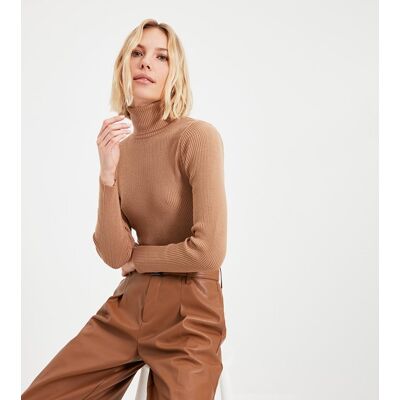 Inny producent TRENDYOL BRĄZOWY SWETER DAMSKI Z GOLFEM I ŻEBROWANYM SZYCIEM 36 5EA Inny producent TRENDYOL BRĄZOWY SWETER DAMSKI Z GOLFEM I ŻEBROWANYM SZYCIEM 36 5EA