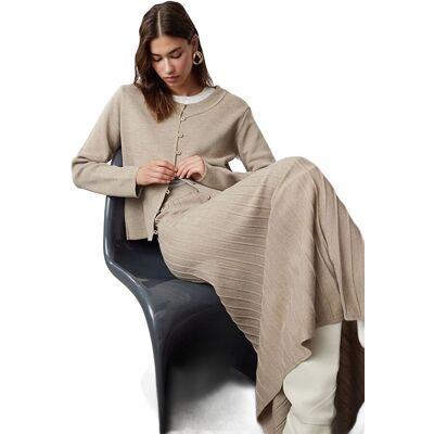 Inny producent TRENDYOL KOMPLET DAMSKI SWETER I SPÓDNICA BEŻOWY PRĄŻKOWANY S 5EA* Inny producent TRENDYOL KOMPLET DAMSKI SWETER I SPÓDNICA BEŻOWY PRĄŻKOWANY S 5EA*