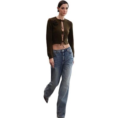 Inny producent TRENDYOL KRÓTKI SWETER DAMSKI Z WIĄZANIAMI I KWIATOWĄ APLIKACJĄ S 5EA* Inny producent TRENDYOL KRÓTKI SWETER DAMSKI Z WIĄZANIAMI I KWIATOWĄ APLIKACJĄ S 5EA*
