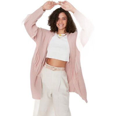 Inny producent TRENDYOL SWETER DAMSKI RÓŻOWY Z FALBANAMI NA RĘKAWACH M 5EA* Inny producent TRENDYOL SWETER DAMSKI RÓŻOWY Z FALBANAMI NA RĘKAWACH M 5EA*