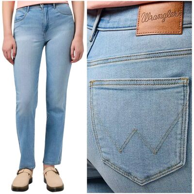 Wrangler StraightLove Letters proste damskie spodnie jeansowe W30 L30 Wrangler StraightLove Letters proste damskie spodnie jeansowe W30 L30