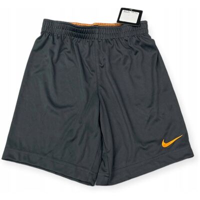 inna (Inny) Krótkie spodenki sportowe chłopięce Nike 6/7 lat, 116-122 cm inna (Inny) Krótkie spodenki sportowe chłopięce Nike 6/7 lat, 116-122 cm