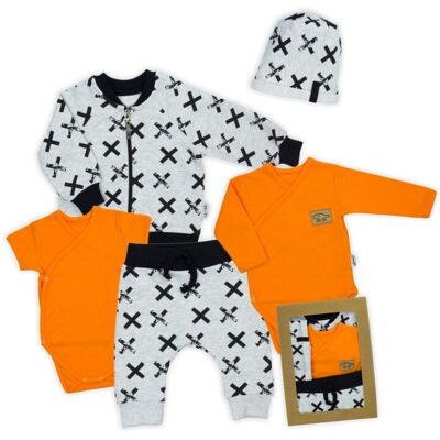 Niemowlęcy komplet 5-cio częściowy 2xbody, spodnie, bluza, czapka pomarańczowy Nicol,r.62 Niemowlęcy komplet 5-cio częściowy 2xbody, spodnie, bluza, czapka pomarańczowy Nicol,r.62