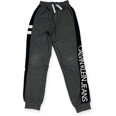 Spodnie chłopięce dresowe CALVIN KLEIN S 8L Spodnie chłopięce dresowe CALVIN KLEIN S 8L