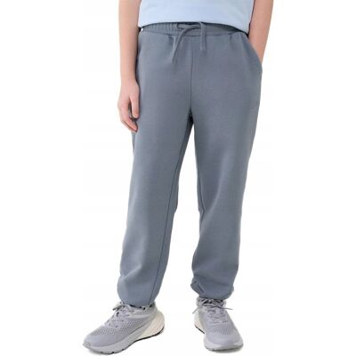 Spodnie dresowe chłopięce sportowe dresy 4F M1186 SZARE r. 122 Spodnie dresowe chłopięce sportowe dresy 4F M1186 SZARE r. 122