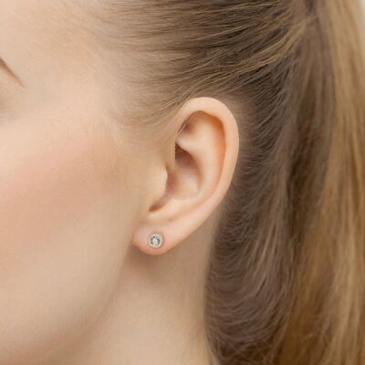 Inny producent Złote kolczyki Diament 2 x 0,0145ct białe złoto pr. 585 Inny producent Złote kolczyki Diament 2 x 0,0145ct białe złoto pr. 585