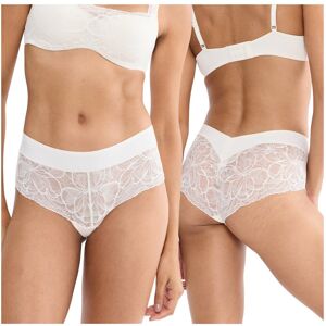 Majtki szorty koronkowe hipster Triumph Illusion Lace Shorty ecru 36 Majtki szorty koronkowe hipster Triumph Illusion Lace Shorty ecru 36