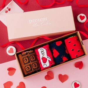 Todo Socks Zestaw kolorowych skarpet LOVE STORY BOX - Arbuz, Czekolada, Miłość, Serce - 4 pary - 39-42 Todo Socks Zestaw kolorowych skarpet LOVE STORY BOX - Arbuz, Czekolada, Miłość, Serce - 4 pary - 39-42