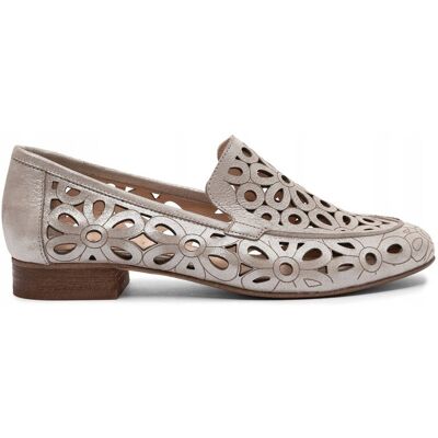 Inny producent Boccato Skórzane Półbuty Damskie Wsuwane Srebrne 010-513-29 r.39 Inny producent Boccato Skórzane Półbuty Damskie Wsuwane Srebrne 010-513-29 r.39