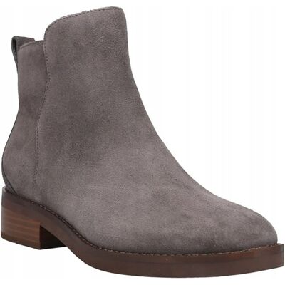Inny producent COLE HAAN BOTKI SKÓRZANE DAMSKIE ZA KOSTKĘ SZARE 38,5 1Ż5C Inny producent COLE HAAN BOTKI SKÓRZANE DAMSKIE ZA KOSTKĘ SZARE 38,5 1Ż5C