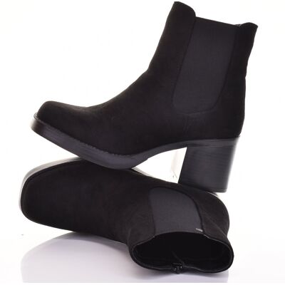Inny producent DAMSKIE BOTKI ZAMSZOWE NA OBCASIE CZARNE ZA KOSTKĘ ELEGANCKIE MODNE Inny producent DAMSKIE BOTKI ZAMSZOWE NA OBCASIE CZARNE ZA KOSTKĘ ELEGANCKIE MODNE