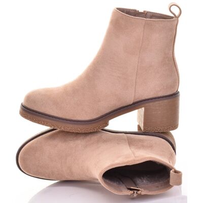 Inny producent DAMSKIE BOTKI ZAMSZOWE NA OBCASIE KHAKI ZA KOSTKĘ ELEGANCKIE MODNE Inny producent DAMSKIE BOTKI ZAMSZOWE NA OBCASIE KHAKI ZA KOSTKĘ ELEGANCKIE MODNE