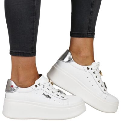 Damskie Sneakersy Półbuty Skórzane Na Platformie Filippo 6790 Białe Damskie Sneakersy Półbuty Skórzane Na Platformie Filippo 6790 Białe