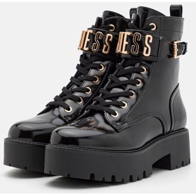 Inny producent GUESS CZARNE LAKIEROWANE BOTKI SZNUROWANE Z KLAMRĄ 39 GŁA Inny producent GUESS CZARNE LAKIEROWANE BOTKI SZNUROWANE Z KLAMRĄ 39 GŁA