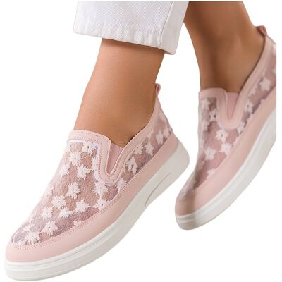 Jasnoróżowe półbuty damskie slip on z haftowanymi kwiatami Carla MY242K-40 Jasnoróżowe półbuty damskie slip on z haftowanymi kwiatami Carla MY242K-40