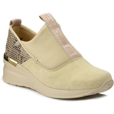 Sneakersy damskie na koturnie FILIPPO DP1689/22-37 Sneakersy damskie na koturnie FILIPPO DP1689/22-37