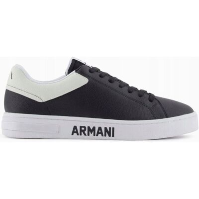 Giorgio Armani Sneakersy męskie skórzane Armani Exchange XUX216 XV854 czarny - Shoes: 45 Giorgio Armani Sneakersy męskie skórzane Armani Exchange XUX216 XV854 czarny - Shoes: 45