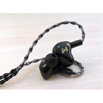 Queen of Audio (QOA) Pink Lady - black by KINERA Queen of Audio (QOA) Pink Lady - black by KINERA