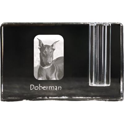 Doberman, Dobermann - stojak na długopis, kryształowy organizer ze zdjęciem psa, unikatowa ozdoba biurka marki Art-Dog Doberman, Dobermann - stojak na długopis, kryształowy organizer ze zdjęciem psa, unikatowa ozdoba biurka marki Art-Dog