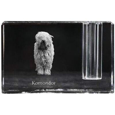 Komondor - stojak na długopis, kryształowy organizer ze zdjęciem psa, unikatowa ozdoba biurka marki Art-Dog Komondor - stojak na długopis, kryształowy organizer ze zdjęciem psa, unikatowa ozdoba biurka marki Art-Dog