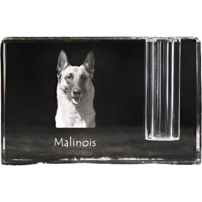 Malinois Owczarek belgijski - stojak na długopis, kryształowy organizer ze zdjęciem psa, unikatowa ozdoba biurka marki Art-Dog Malinois Owczarek belgijski - stojak na długopis, kryształowy organizer ze zdjęciem psa, unikatowa ozdoba biurka marki Art-Dog