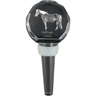 Haflinger Fohlen - kryształowa zatyczka do butelki z koniem, wyjątkowy korek do wina ze zdjęciem, personalizowany prezent dla sommeliera marki Art-Dog Haflinger Fohlen - kryształowa zatyczka do butelki z koniem, wyjątkowy korek do wina ze zdjęciem, personalizowany prezent dla sommeliera marki Art-Dog