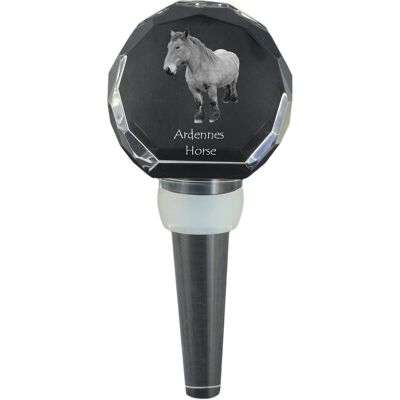 Koń ardeński - kryształowa zatyczka do butelki z koniem, wyjątkowy korek do wina ze zdjęciem, personalizowany prezent dla sommeliera marki Art-Dog Koń ardeński - kryształowa zatyczka do butelki z koniem, wyjątkowy korek do wina ze zdjęciem, personalizowany prezent dla sommeliera marki Art-Dog