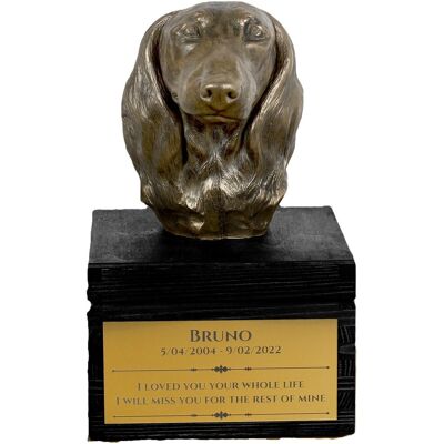 Jamnik długowłosy - urna z grawerem i rzeźbą psa, ostatnie pożeganie, produkt ręcznie wykonany marki Art-Dog Jamnik długowłosy - urna z grawerem i rzeźbą psa, ostatnie pożeganie, produkt ręcznie wykonany marki Art-Dog