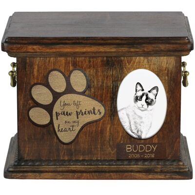 Śnieżny but - skrzynia pamiątkowa kota, skrzynia dla kota ze zdjęciem, personalizowane pudełko na kocie pamiątki marki Art-Dog Śnieżny but - skrzynia pamiątkowa kota, skrzynia dla kota ze zdjęciem, personalizowane pudełko na kocie pamiątki marki Art-Dog