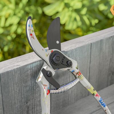 Yulinland Zestaw Narzędzi Ogrodowych Gartenwerkzeug 3 Sztuki Narzędzia Ogrodowe Metalowe z Łopatką, Grabkami Ręcznymi i Nożycami Ogrodowymi Yulinland Zestaw Narzędzi Ogrodowych Gartenwerkzeug 3 Sztuki Narzędzia Ogrodowe Metalowe z Łopatką, Grabkami Ręcznymi i Nożycami Ogrodowymi