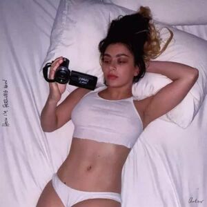 Asylum Records CD Charli XCX: How I'm Feeling Now Jewel Case Vinyl Asylum Records CD Charli XCX: How I'm Feeling Now Jewel Case Vinyl