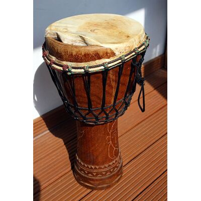 Inny producent Wymiana naciągu na djembe Inny producent Wymiana naciągu na djembe