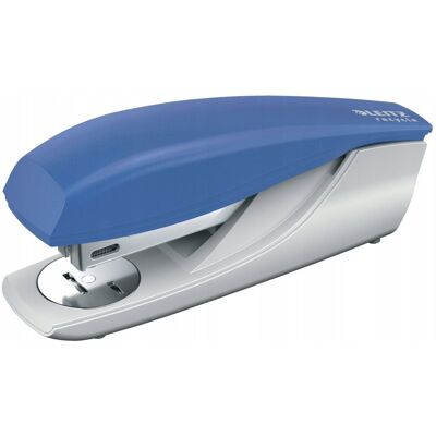 Inny producent Zszywacz LEITZ 5604 do 30 kartek niebieski Inny producent Zszywacz LEITZ 5604 do 30 kartek niebieski