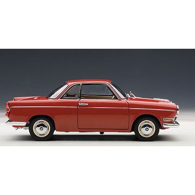 Autoart Bmw 700 Sport Coupe (Spanishred) 1:18 70652 Autoart Bmw 700 Sport Coupe (Spanishred) 1:18 70652