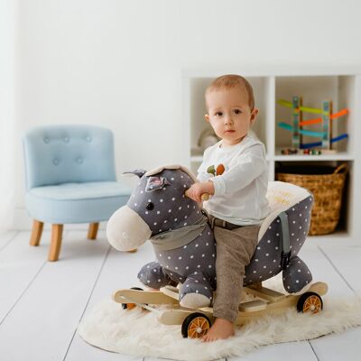 Happy Hippo Bujak jeździk konik na biegunach Szary 2w1! Zabawka dla dzieci Pluszowy Koń z pasami i kółkami Interaktywna zabawka z polskimi dźwiękami Zab.. Happy Hippo Bujak jeździk konik na biegunach Szary 2w1! Zabawka dla dzieci Pluszowy Koń z pasami i kółkami Interaktywna zabawka z polskimi dźwiękami Zab..