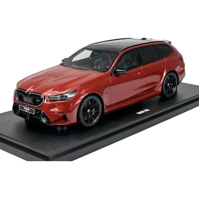 GT SPIRIT BMW M5 TOURING G90 CZERWONY 1:18 GT964 NOWY MODEL METALOWY GT SPIRIT BMW M5 TOURING G90 CZERWONY 1:18 GT964 NOWY MODEL METALOWY