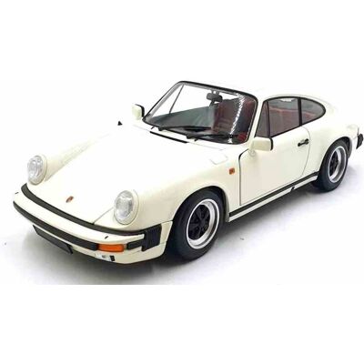 Porsche 911 Carrera 3.2 Coupe 1983 White Minichamps 100063024 Porsche 911 Carrera 3.2 Coupe 1983 White Minichamps 100063024