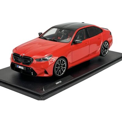 SOLIDO BMW M5 G90 SEDAN CZERWONY 1:18 S1814702 NOWY MODEL METALOWY SOLIDO BMW M5 G90 SEDAN CZERWONY 1:18 S1814702 NOWY MODEL METALOWY