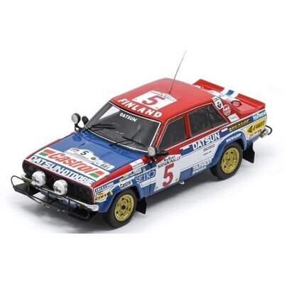 Spark - Datsun Violet GT 1981 - Niebieski - 1/43 model die-cast Spark - Datsun Violet GT 1981 - Niebieski - 1/43 model die-cast