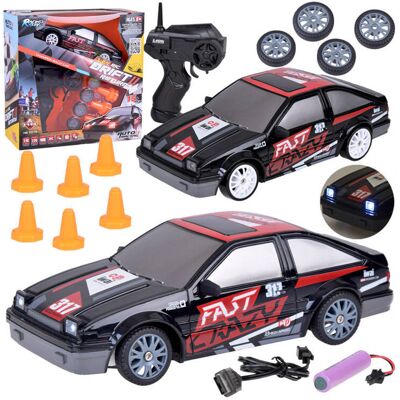 Lean Toys ZDALNIE STEROWANY SAMOCHÓD NA PILOTA Lean Toys ZDALNIE STEROWANY SAMOCHÓD NA PILOTA