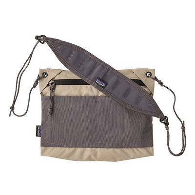 Saszetka Na Ramię Patagonia Terravia Sacoche Bag 3 L - May Grey Saszetka Na Ramię Patagonia Terravia Sacoche Bag 3 L - May Grey