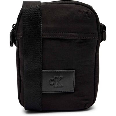 Calvin Klein Jeans Reporterka METRO czarny OS Calvin Klein Jeans Reporterka METRO czarny OS
