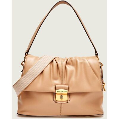 Marc Jacobs Skórzana torebka na ramię The Cristina Messenger beżowy OS Marc Jacobs Skórzana torebka na ramię The Cristina Messenger beżowy OS