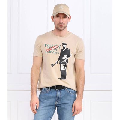 Guess T-shirt CANCELLED DREAMS Regular Fit brązowy S Guess T-shirt CANCELLED DREAMS Regular Fit brązowy S