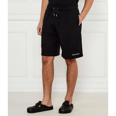 Guess Jeans Szorty CORTO Regular Fit czarny M Guess Jeans Szorty CORTO Regular Fit czarny M