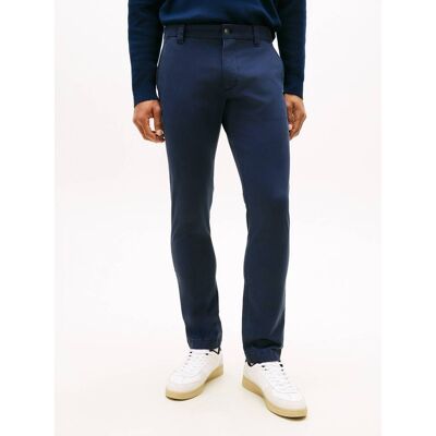 Tommy Jeans Spodnie chino Scanton TH x F.C. Liverpool Slim Fit granatowy 30/32 Tommy Jeans Spodnie chino Scanton TH x F.C. Liverpool Slim Fit granatowy 30/32
