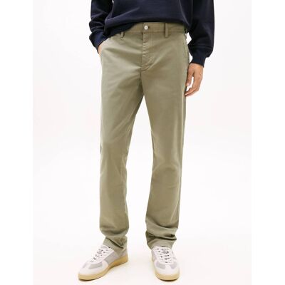 Tommy Jeans Spodnie chino Scanton TH x F.C. Liverpool Slim Fit zielony 31/32 Tommy Jeans Spodnie chino Scanton TH x F.C. Liverpool Slim Fit zielony 31/32